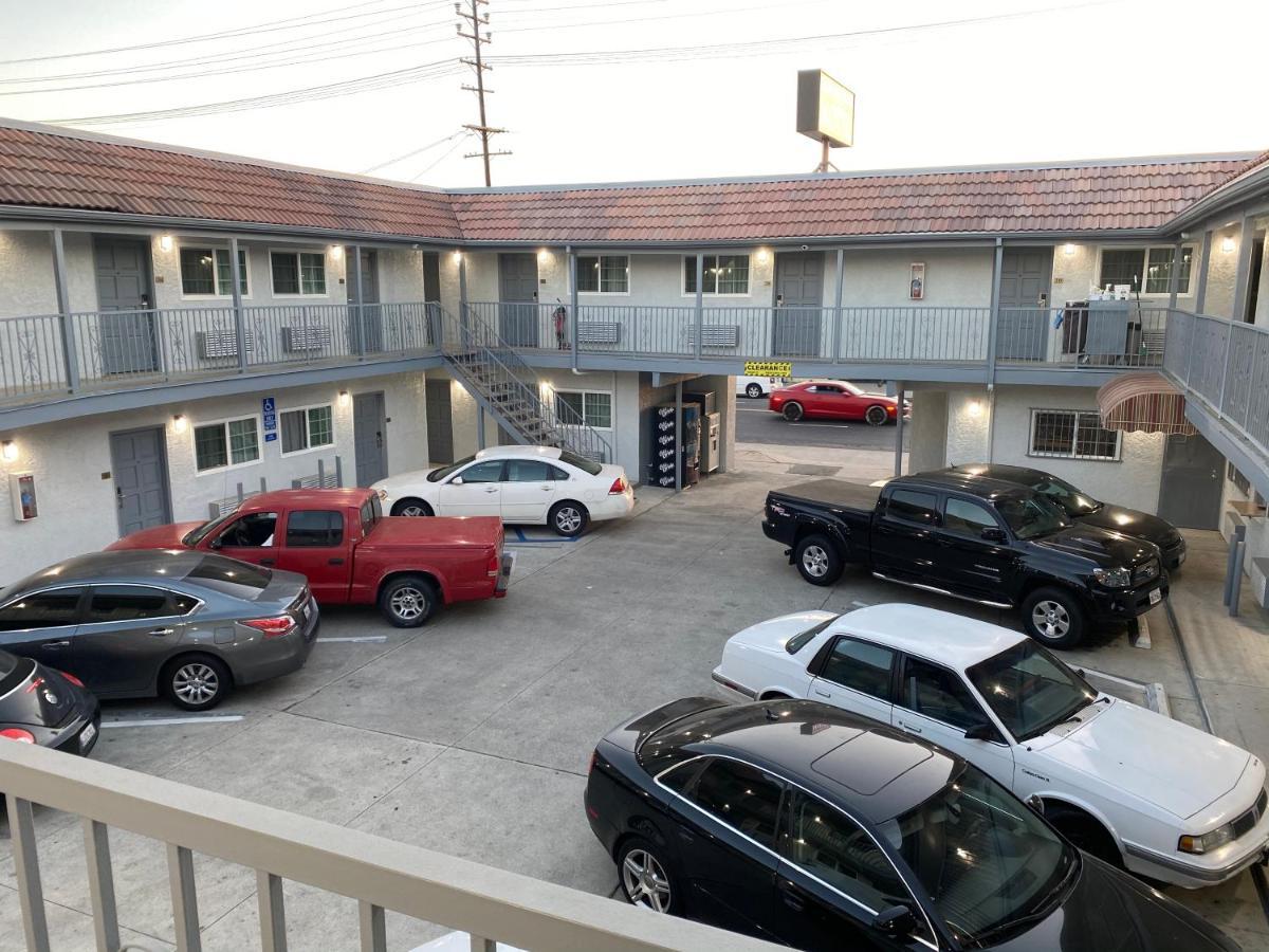 Golden West Manor Motel — Photos 2